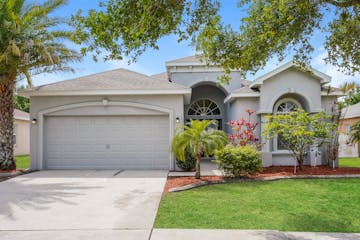 10724 Carloway Hills Dr Wimauma, FL 33598